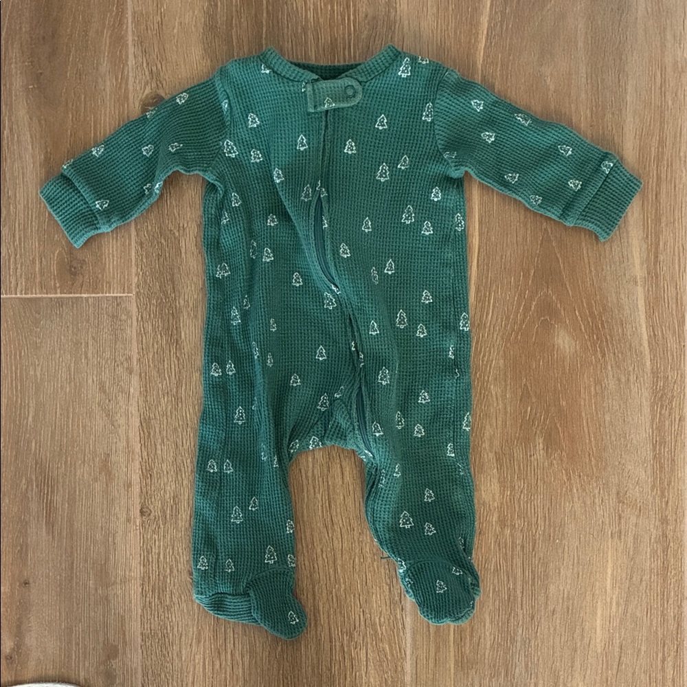 Little Planet by Carters Organic Cotton Christmas Tree Footie Pajamas 6M